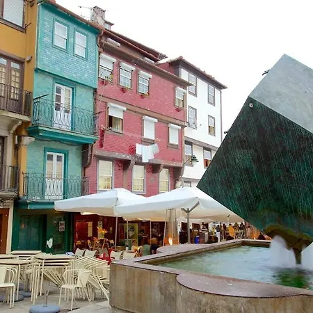 T3 Perto Do Centro Do Porto, Check-in 24 Horas,cozinha Totalmente Equipada, Wi-fi 44mbps, Confortavel E Espacosa, Com Vaga De Carro Publica, Adequada Familias, Em Negocios E Grupos De Amigos E Nomades Digitais * Porto