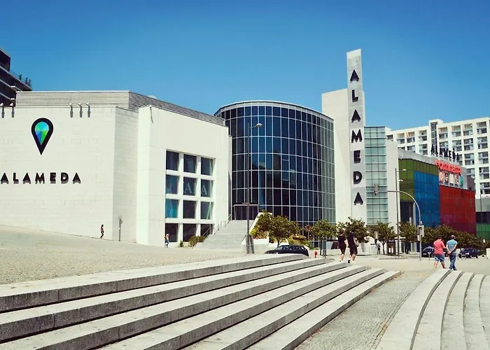 T3 Perto Do Centro Do Porto, Check-in 24 Horas,cozinha Totalmente Equipada, Wi-fi 44mbps, Confortavel E Espacosa, Com Vaga De Carro Publica, Adequada Familias, Em Negocios E Grupos De Amigos E Nomades Digitais Apartman *