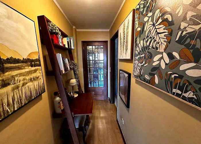 T3 Perto Do Centro Do Porto, Check-in 24 Horas,cozinha Totalmente Equipada, Wi-fi 44mbps, Confortavel E Espacosa, Com Vaga De Carro Publica, Adequada Familias, Em Negocios E Grupos De Amigos E Nomades Digitais *