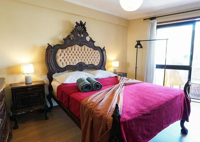 Apartman T3 Perto Do Centro Do Porto, Check-in 24 Horas,cozinha Totalmente Equipada, Wi-fi 44mbps, Confortavel E Espacosa, Com Vaga De Carro Publica, Adequada Familias, Em Negocios E Grupos De Amigos E Nomades Digitais Porto