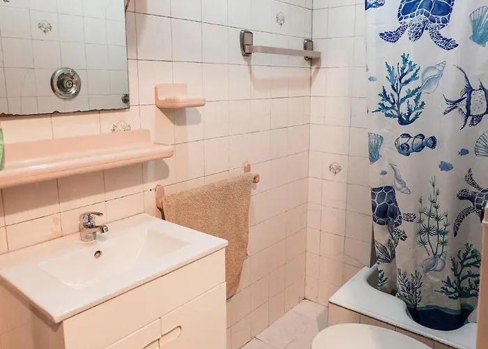 Apartman T3 Perto Do Centro Do Porto, Check-in 24 Horas,cozinha Totalmente Equipada, Wi-fi 44mbps, Confortavel E Espacosa, Com Vaga De Carro Publica, Adequada Familias, Em Negocios E Grupos De Amigos E Nomades Digitais