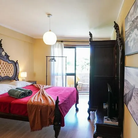 T3 Perto Do Centro Do Porto, Check-in 24 Horas,cozinha Totalmente Equipada, Wi-fi 44mbps, Confortável E Espaçosa, Com Vaga De Carro Pública, Adequada Famílias, Hóspedes Em Negócios E Grupos De Amigos E Nomades Digitais Oporto