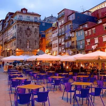 Apartamento T3 Perto Do Centro Do Porto, Check-in 24 Horas,cozinha Totalmente Equipada, Wi-fi 44mbps, Confortável E Espaçosa, Com Vaga De Carro Pública, Adequada Famílias, Hóspedes Em Negócios E Grupos De Amigos E Nomades Digitais Oporto