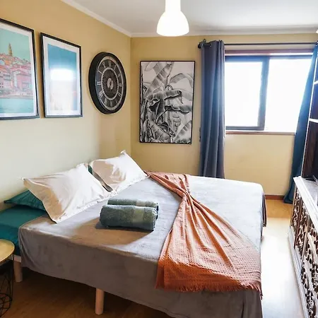 T3 Perto Do Centro Do Porto, Check-in 24 Horas,cozinha Totalmente Equipada, Wi-fi 44mbps, Confortável E Espaçosa, Com Vaga De Carro Pública, Adequada Famílias, Hóspedes Em Negócios E Grupos De Amigos E Nomades Digitais *
