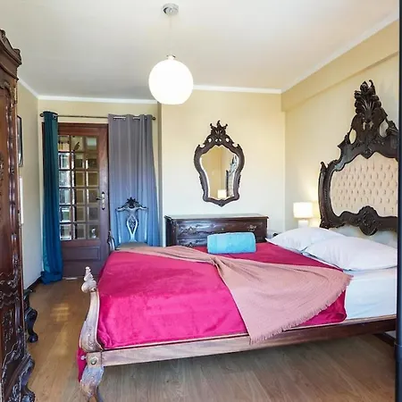 Apartamento T3 Perto Do Centro Do Porto, Check-in 24 Horas,cozinha Totalmente Equipada, Wi-fi 44mbps, Confortável E Espaçosa, Com Vaga De Carro Pública, Adequada Famílias, Hóspedes Em Negócios E Grupos De Amigos E Nomades Digitais *