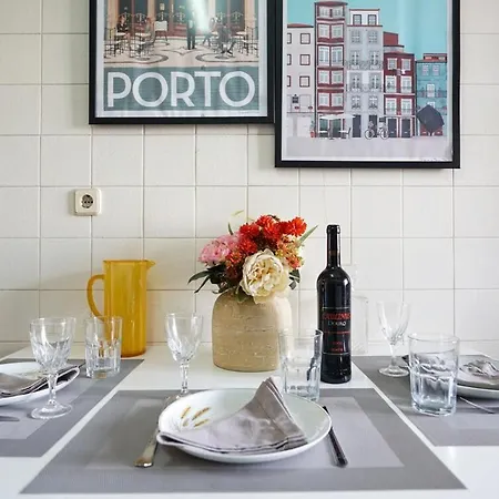 T3 Perto Do Centro Do Porto, Check-in 24 Horas,cozinha Totalmente Equipada, Wi-fi 44mbps, Confortável E Espaçosa, Com Vaga De Carro Pública, Adequada Famílias, Hóspedes Em Negócios E Grupos De Amigos E Nomades Digitais