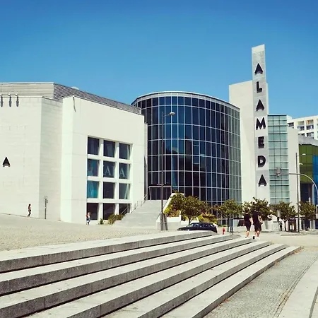 T3 Perto Do Centro Do Porto, Check-in 24 Horas,cozinha Totalmente Equipada, Wi-fi 44mbps, Confortavel E Espacosa, Com Vaga De Carro Publica, Adequada Familias, Em Negocios E Grupos De Amigos E Nomades Digitais Apartment *