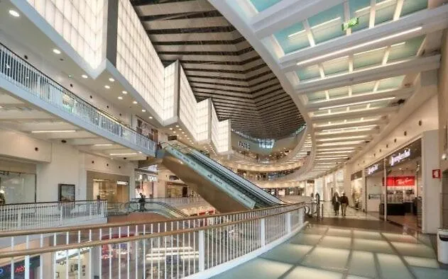 Lejlighed T3 Perto Do Centro Do Porto, Check-in 24 Horas,cozinha Totalmente Equipada, Wi-fi 44mbps, Confortavel E Espacosa, Com Vaga De Carro Publica, Adequada Familias, Em Negocios E Grupos De Amigos E Nomades Digitais