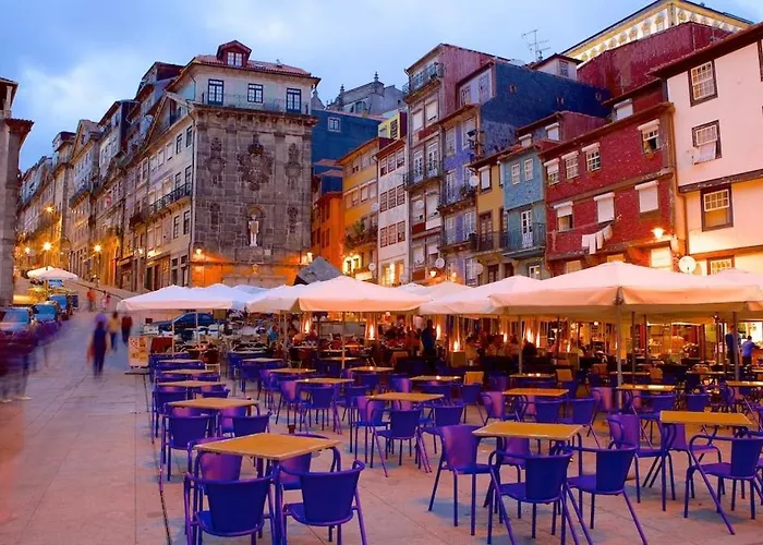 Lägenhet T3 Perto Do Centro Do Porto, Check-in 24 Horas,cozinha Totalmente Equipada, Wi-fi 44mbps, Confortavel E Espacosa, Com Vaga De Carro Publica, Adequada Familias, Em Negocios E Grupos De Amigos E Nomades Digitais Oporto