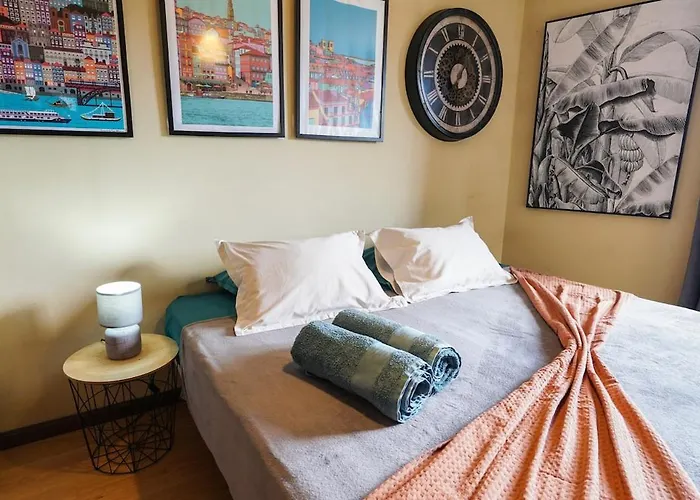 T3 Perto Do Centro Do Porto, Check-in 24 Horas,cozinha Totalmente Equipada, Wi-fi 44mbps, Confortavel E Espacosa, Com Vaga De Carro Publica, Adequada Familias, Em Negocios E Grupos De Amigos E Nomades Digitais Lejlighed *