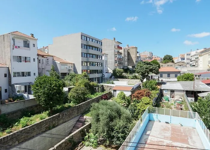 T3 Perto Do Centro Do Porto, Check-in 24 Horas,cozinha Totalmente Equipada, Wi-fi 44mbps, Confortavel E Espacosa, Com Vaga De Carro Publica, Adequada Familias, Em Negocios E Grupos De Amigos E Nomades Digitais